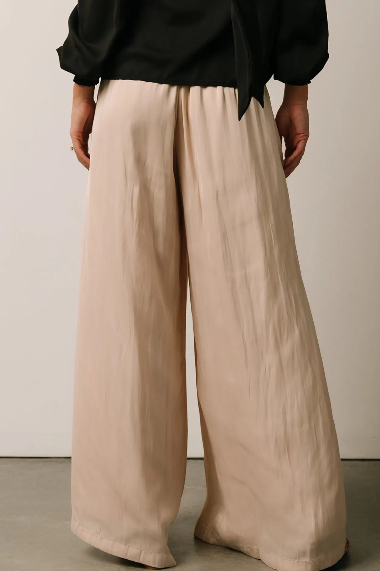 Discount Baltic Born Jayla Palazzo Satin Pant | Champagne