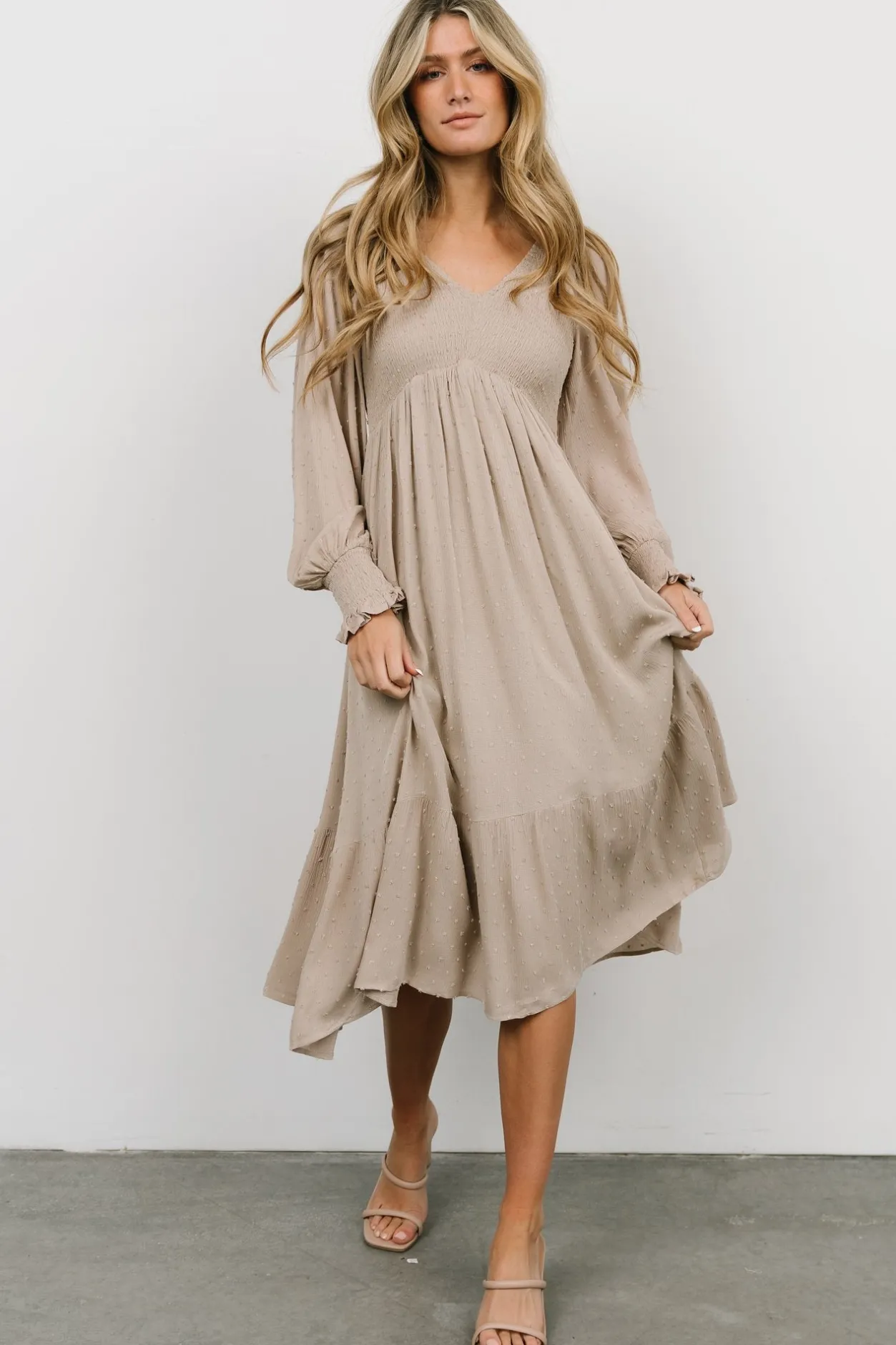 Discount Baltic Born Lainey Smocked Dotted Midi Dress | Beige